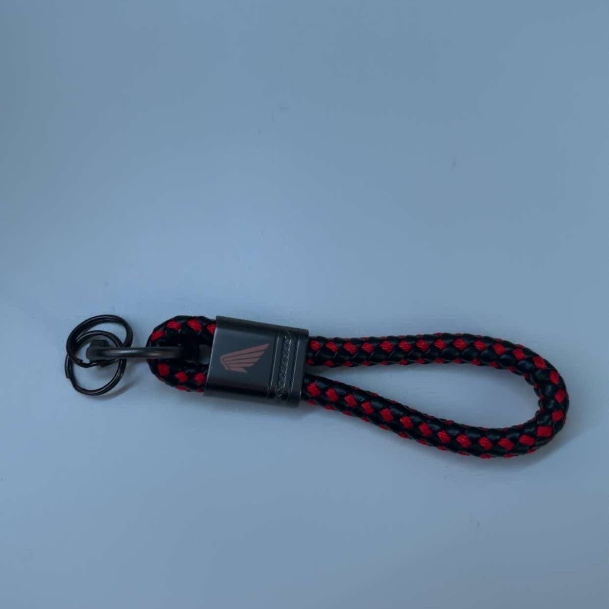 Honda CBR 125R 954 600 F4i 650F 650R 1100XX 1000F CBR 600RR 1000RR Motorcycle Hand Woven Leather Keychain Metal Keyring