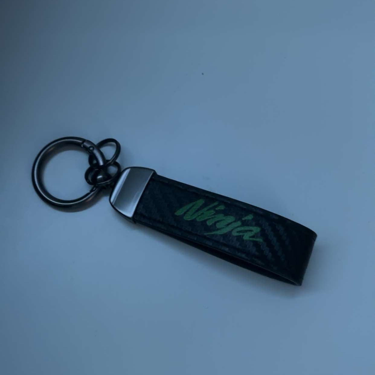 For KAWASAKI Ninja 400 1000 ZX 4R ZX 6R ZX 10R Accessories Black/Carbon Texture Motorcycle High Quality Leather Keychain Keyring